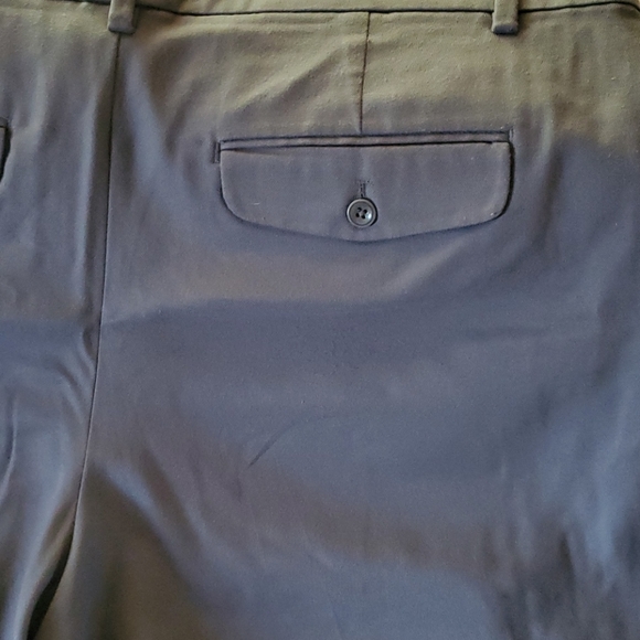 Gap green shorts - Picture 7 of 10